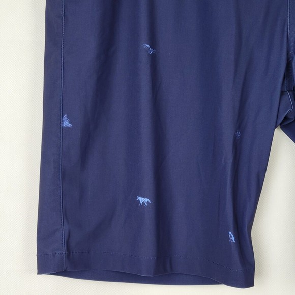 Greyson 10" Golf Shorts Mens Size 42 Navy Blue Wolf Animals AOP Performance - Picture 5 of 11